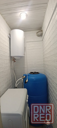 Сдам 1-но комн 3/9 в Калининском районе. Всё есть. Накопительный и нагревательный бак Донецк - изображение 3