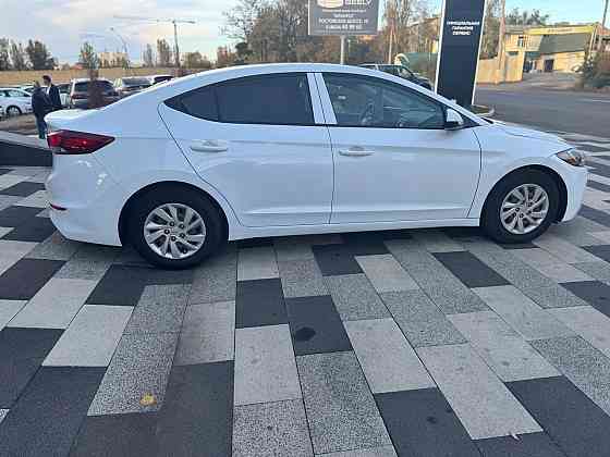 HYUNDAI ELANTRA Донецк