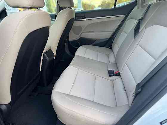 HYUNDAI ELANTRA Донецк