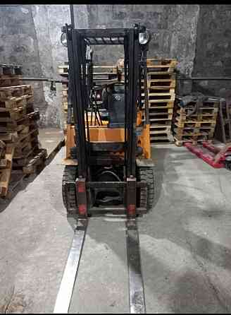 Погрузчик вилочный Горловка