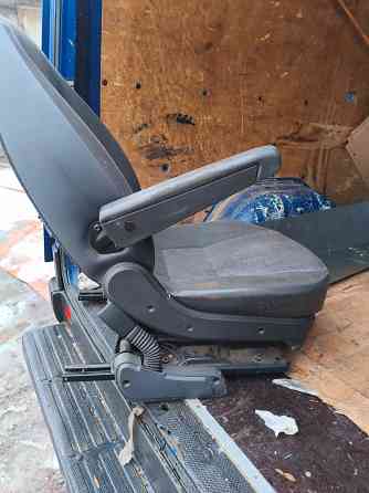 Сидения водительское Пежо Боксер Донецк