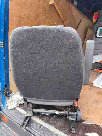 Сидения водительское Пежо Боксер Донецк