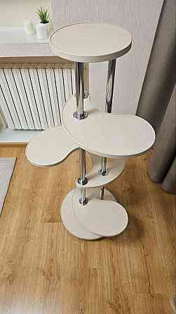 Подставка для цветов напольная на колесах Донецк