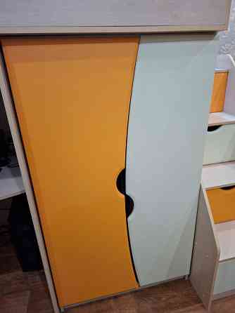 Продам комплект мебели для детской комнаты Макеевка