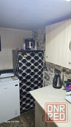 Продам дом 31,5 кв м.в Петровском районе м-к 10я 1600.000р.Собственник дом на 4 хозяина отдельный в Донецк - изображение 3