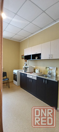 Сдам 2-х комн + Кабинет Новострой Ворошиловский р-н. Всё есть. Накопительный и нагревательный бак. Донецк - изображение 5