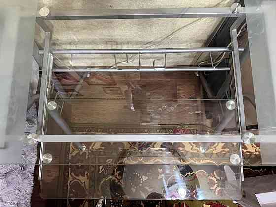 Компьютерный стеклянный стол Донецк