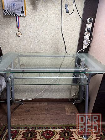 Компьютерный стеклянный стол Донецк - изображение 1