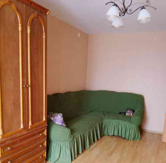 Впервые сдается однокомнатная квартира в Буденовском районе (ориентир караван). Донецк