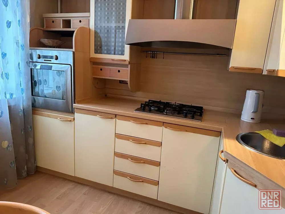Двухкомнатная квартира со смежными комнатами в пешей доступности к Крытому рынку Донецк - изображение 5