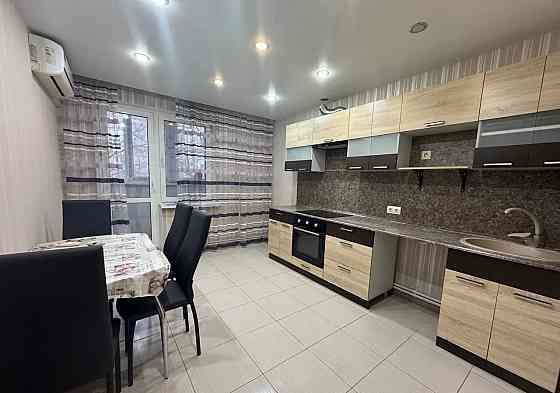 Сдаю двухкомнатную квартиру в Ленинском районе Донецка, ул. Речная. Донецк