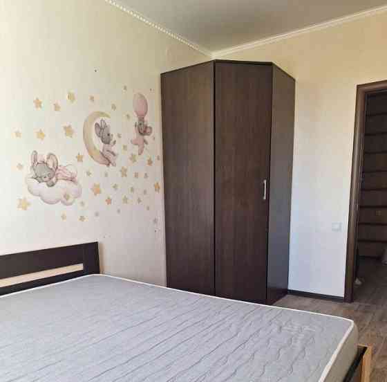 Сдам двухкомнатную квартиру в Буденновском районе, Краснооктябрьская ул. в двух минут от остановки. Донецк