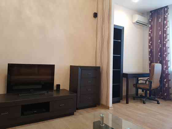 Сдам отличную 2-комн. в новострое Диск. Вода есть круглосуточно Донецк