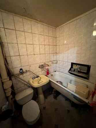 Продам 2 ком кв в Калининском р-н по б.Шахтостроителей Донецк