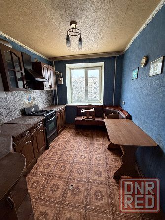 Продам четырехкомнатную квартиру в центре города Ясиноватая - изображение 1