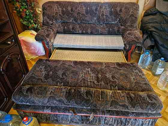 Продам диван-кровать в отличном состоянии. Калининский район Донецк