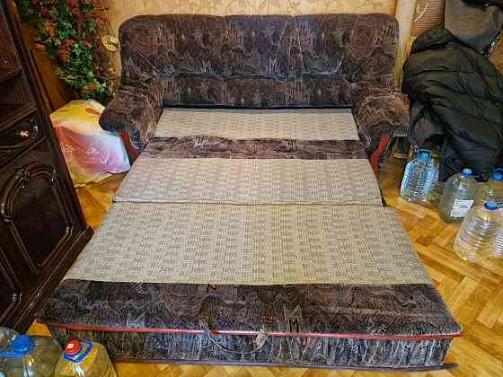 Продам диван-кровать в отличном состоянии. Калининский район Донецк
