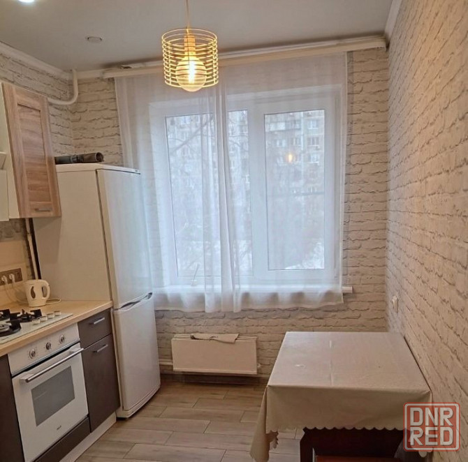 Сдаю квартиру на бакинских комиссар Донецк - изображение 1