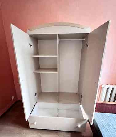 Набор итальянской мебели для детской комнаты Донецк