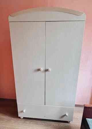 Набор итальянской мебели для детской комнаты Донецк