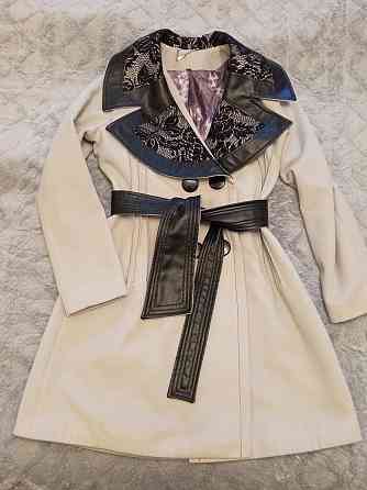 Демисезонное пальто Донецк