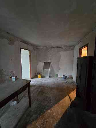 Продам 2-х к квартиру под ремонт , Макеевка, Восточный, ул. Токарева. Макеевка