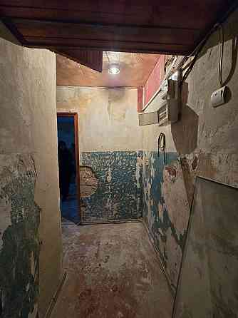 Продам 2-х к квартиру под ремонт , Макеевка, Восточный, ул. Токарева. Макеевка