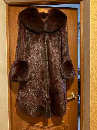 Шуба натуральная нутрия+песец 44-46рр Донецк