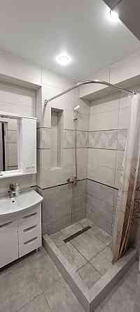 Предлагается в аренду однокомнатная квартира в Ворошиловском районе. Адрес: площадь Ленина, 4, 5-й э Донецк