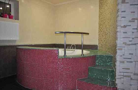 Сдам дом с сауной, бассейном, бильярдом посуточно в Приморском районе Мариуполь