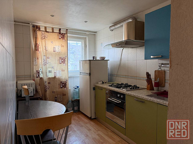 2к квартира 50 м² на бул. Школьный Донецк - изображение 2