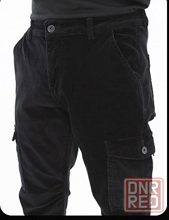 Мужские вельветовые брюки в стиле карго чёрный цвет 34(50ru) Макеевка - изображение 2