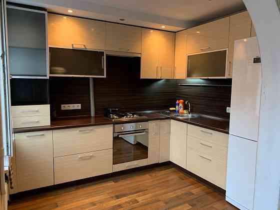 Продам 2-х комнатную квартиру г. Харцызск, 40 лет освобождения украины Харцызск