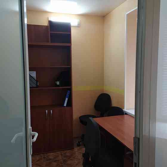 Продам 2-х комнатную квартиру переоборудованную под офис (коммерческое помещение) Донецк