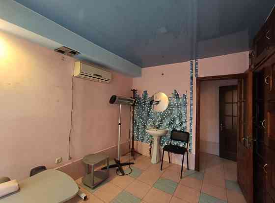 Продам салон красоты в Донецке в Буденновском районе Донецк