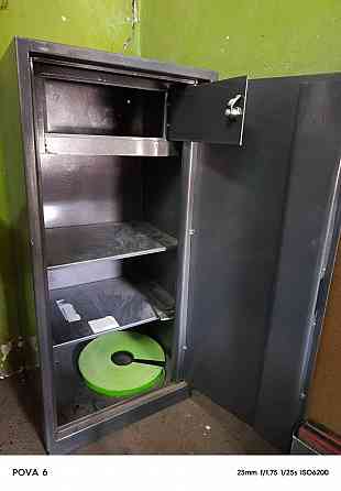 Сейф металлический б/у Донецк