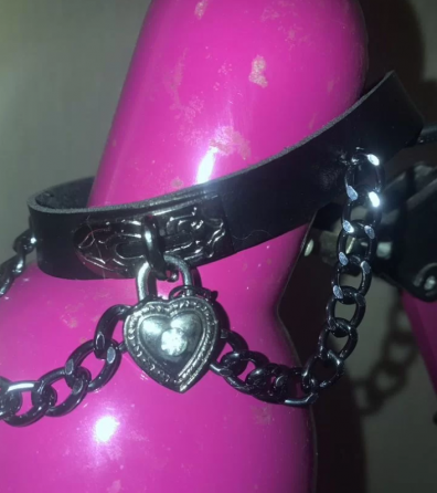 Колье чокер с сердцем Донецк