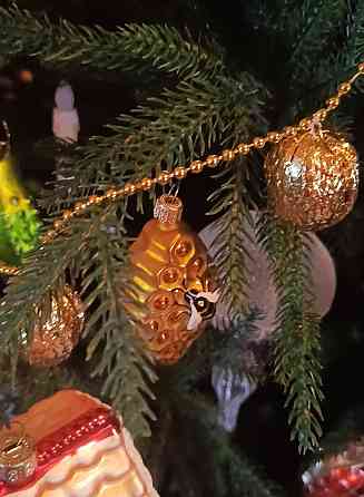 Гирлянда. Материалы для изготовления золотых орехов на ёлку Макеевка