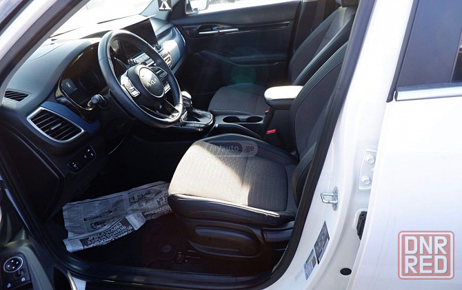 Кио Селтос топ версия Кожа полный привод 4х4 цвет белый жемчуг Донецк - изображение 2