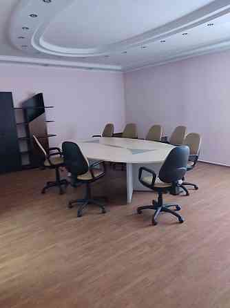 Продажа помещения 600 м кв 24 сот земли огороженная территория в центре ! Донецк