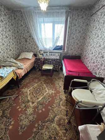 Срочно 2к кв 55 квартал, этаж 1/5 Макеевка