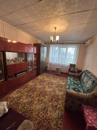 Срочно 2к кв 55 квартал, этаж 1/5 Макеевка