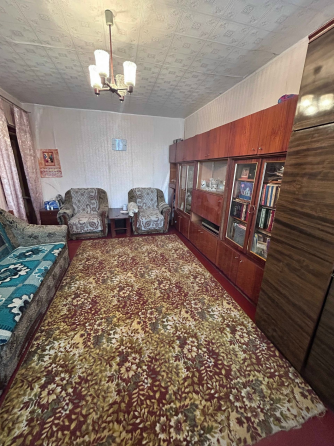 Срочно 2к кв 55 квартал, этаж 1/5 Макеевка