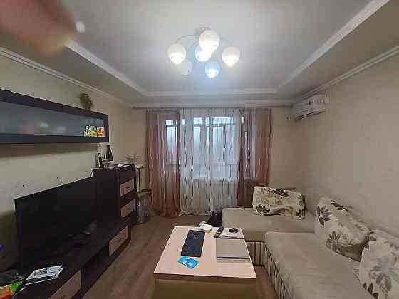 продам 3-комнатную квартиру с отличным ремонтом на пл.Свободы, Кировский р-н Донецка Донецк