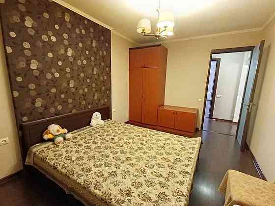 Продается 3-комнатная Квартира в Пролетарском районе Донецк