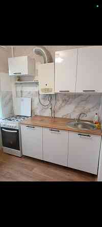 сдам 3 к.кв. ленинский р. мариупольская разв. 35000 р. колонка. Донецк