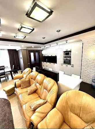 Предлагаю в аренду трёхкомнатную квартиру площадью 95 м² в кальмиусском районе. Донецк