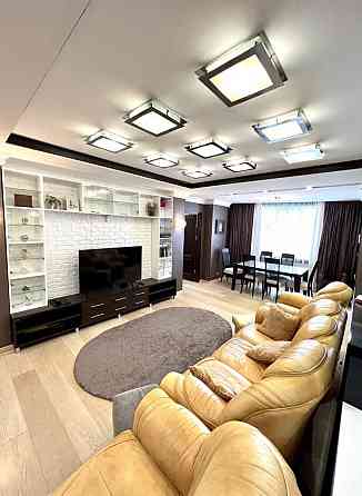 Предлагаю в аренду трёхкомнатную квартиру площадью 95 м² в кальмиусском районе. Донецк