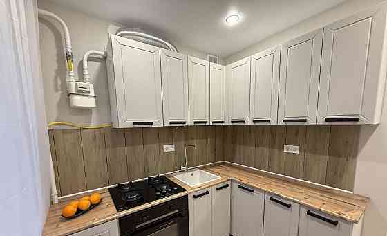 Уютная двухкомнатная квартира в Калининском районе, расположенная на макаронке. Донецк