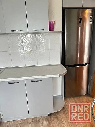 Сдаю 1 комнатную квартиру в Буденновском р-не, площадь буденного Донецк - изображение 2